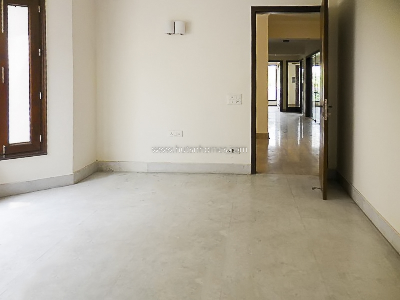 3 BHK Flat For Rent in New Friends Colony