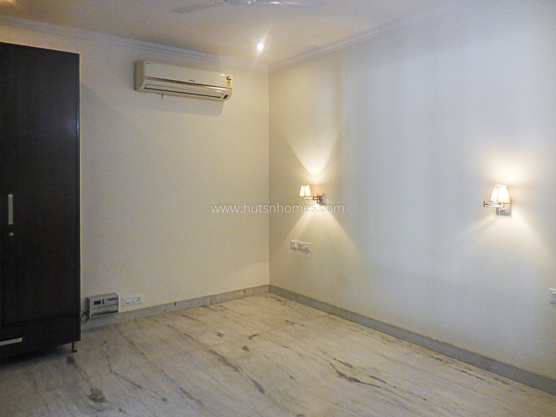 3 BHK Builder Floor For Rent in Vasant Vihar