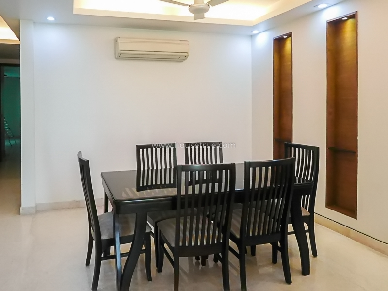 3 BHK Flat For Rent in Defence Colony