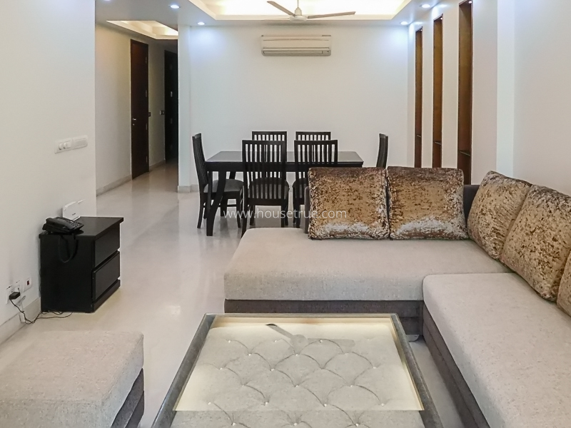 3 BHK Flat For Rent in Defence Colony