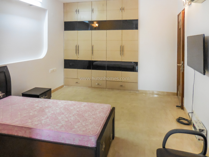 4 BHK Duplex For Rent in Defence Colony