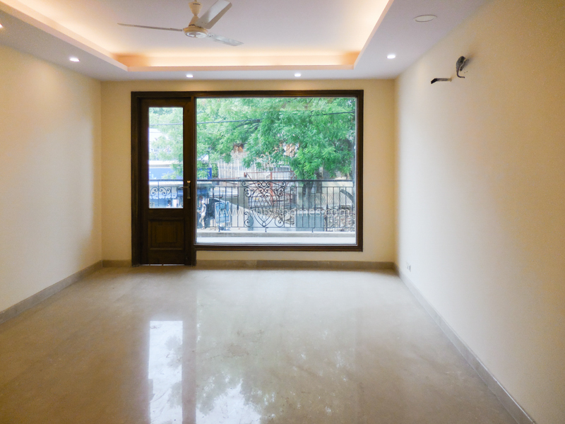 4 BHK Flat For Rent in Nizamuddin West