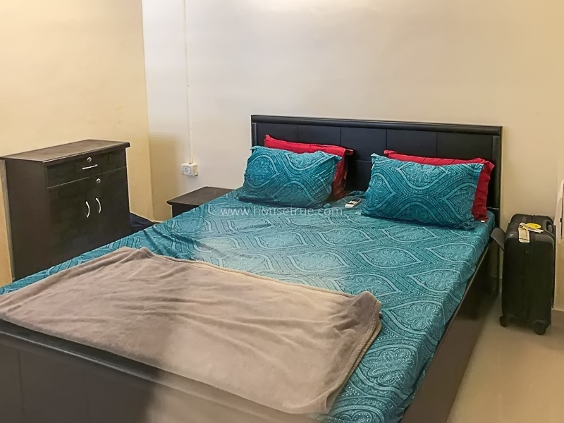 2 BHK Flat For Rent in Defence Colony