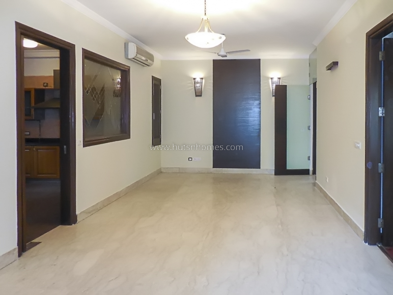 3 BHK Flat For Rent in West End Colony