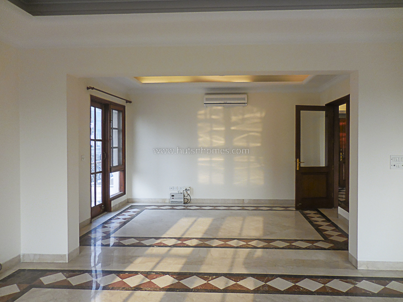 5 BHK Flat For Rent in Vasant Vihar