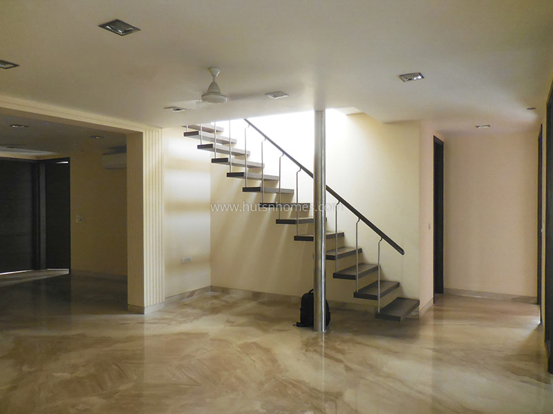 4 BHK Flat For Sale in Vasant Vihar