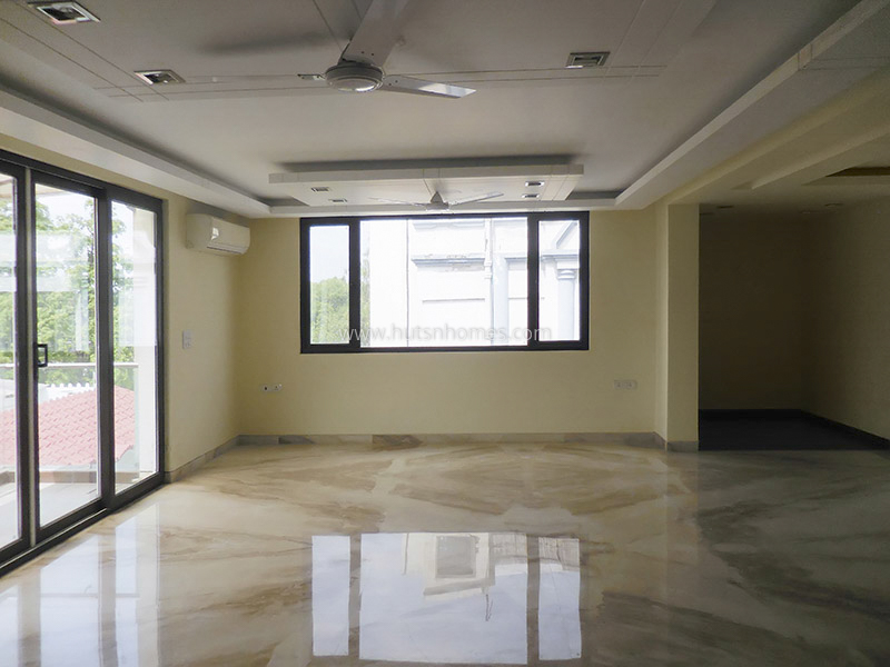 4 BHK Flat For Sale in Vasant Vihar