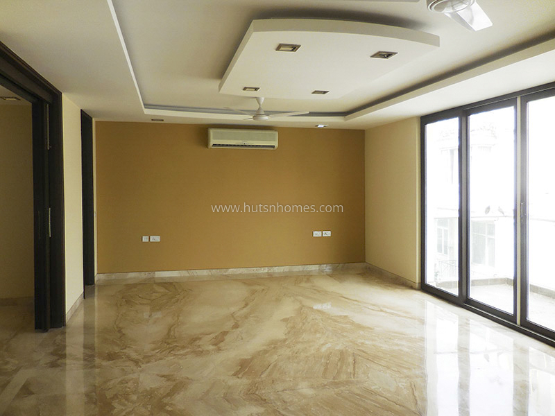 4 BHK Flat For Sale in Vasant Vihar