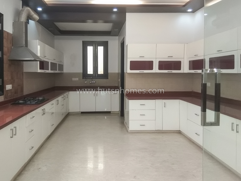 6 BHK House For Sale in Dlf Chattarpur Farms