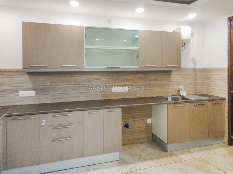 3 BHK Flat For Rent in Chanakyapuri