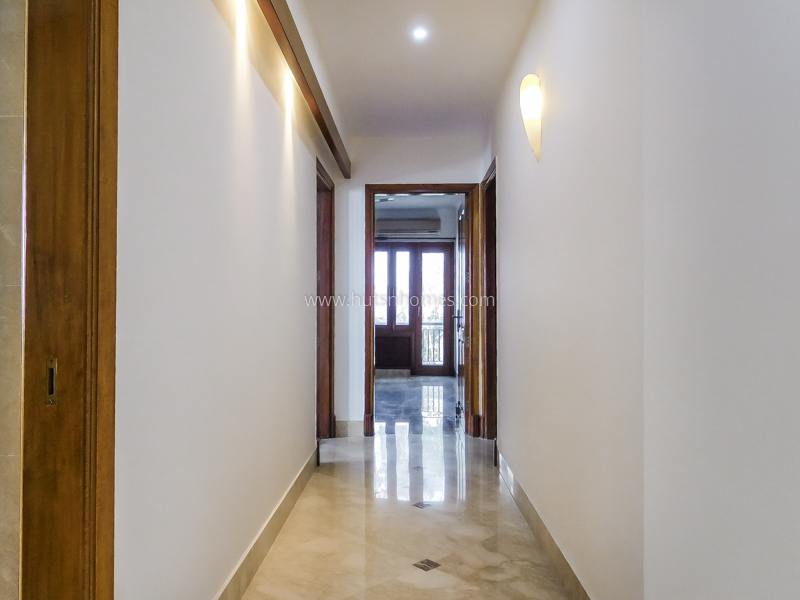 4 BHK Flat For Rent in Vasant Vihar