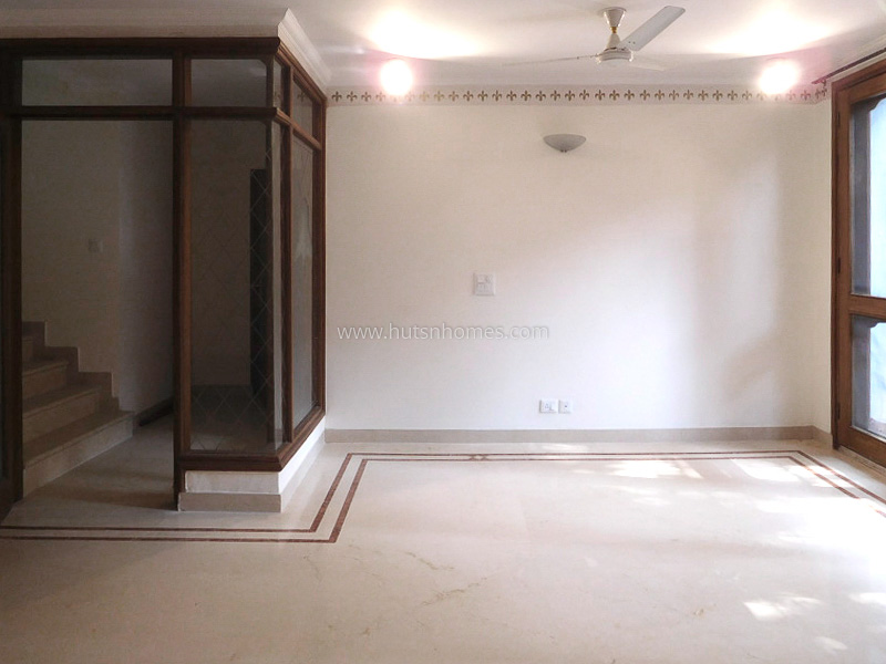 4 BHK Duplex For Sale in Shanti Niketan