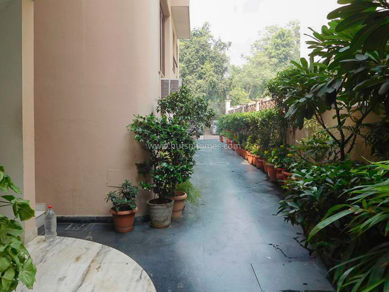 4 BHK Duplex For Sale in Shanti Niketan