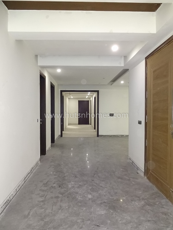 5 BHK Flat For Sale in Panchsheel Park