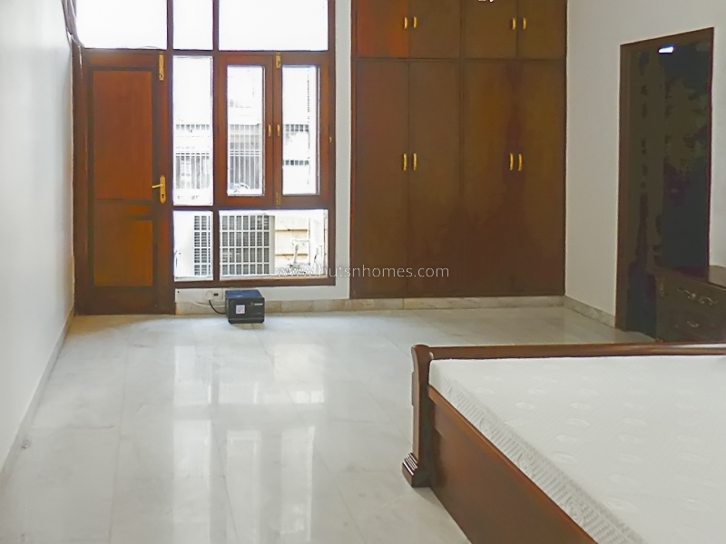 4 BHK Flat For Rent in Gulmohar Park