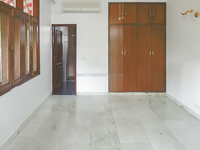 4 BHK Flat For Rent in Gulmohar Park