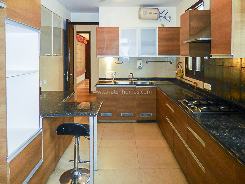 3 BHK Flat For Sale in Defence Colony