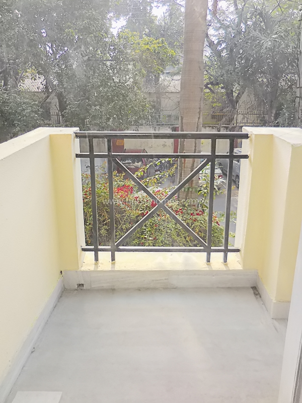 3 BHK Flat For Rent in Defence Colony