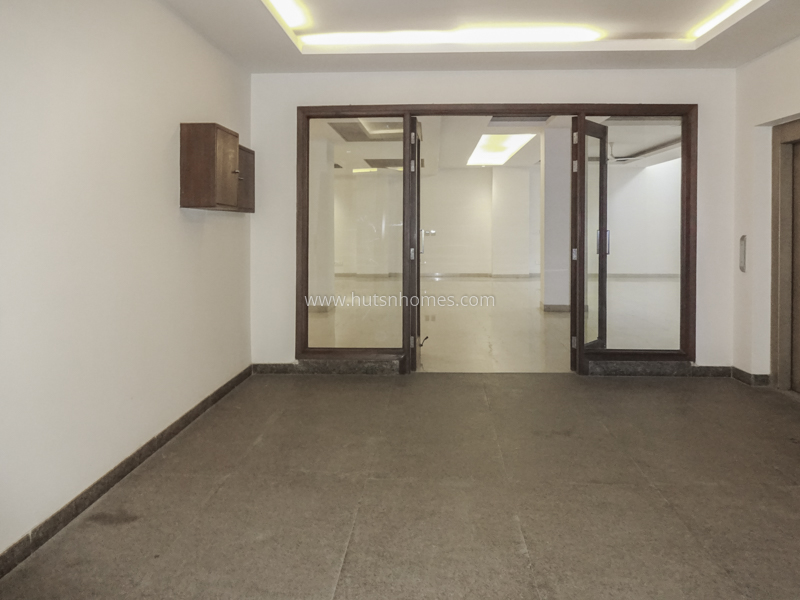 5 BHK Duplex For Sale in Maharani Bagh