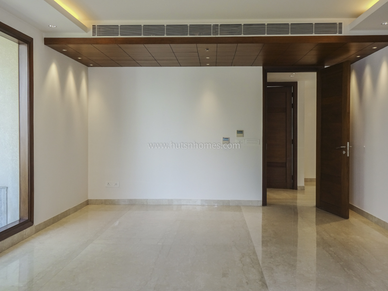 5 BHK Duplex For Sale in Maharani Bagh