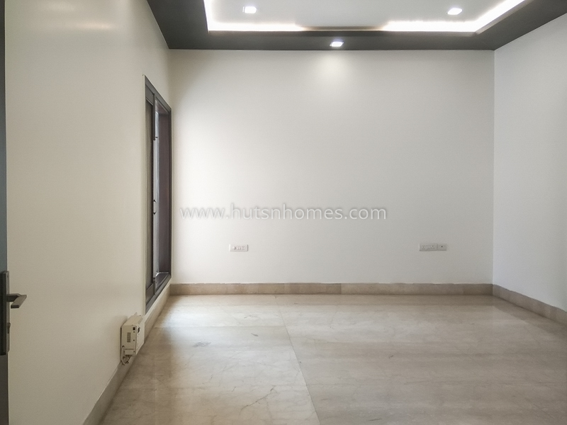 5 BHK House For Sale in Dlf Chattarpur Farms