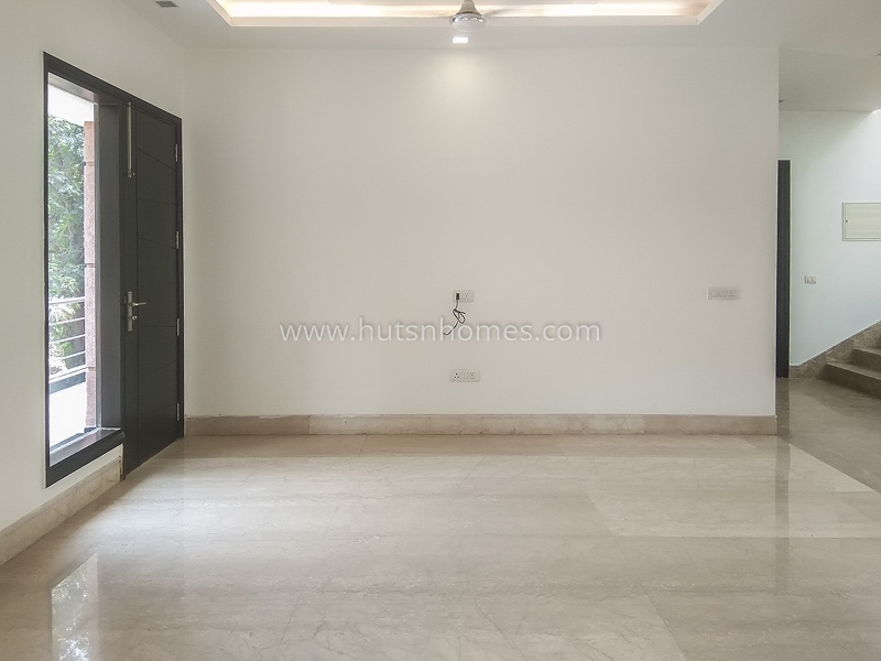 5 BHK House For Sale in Dlf Chattarpur Farms