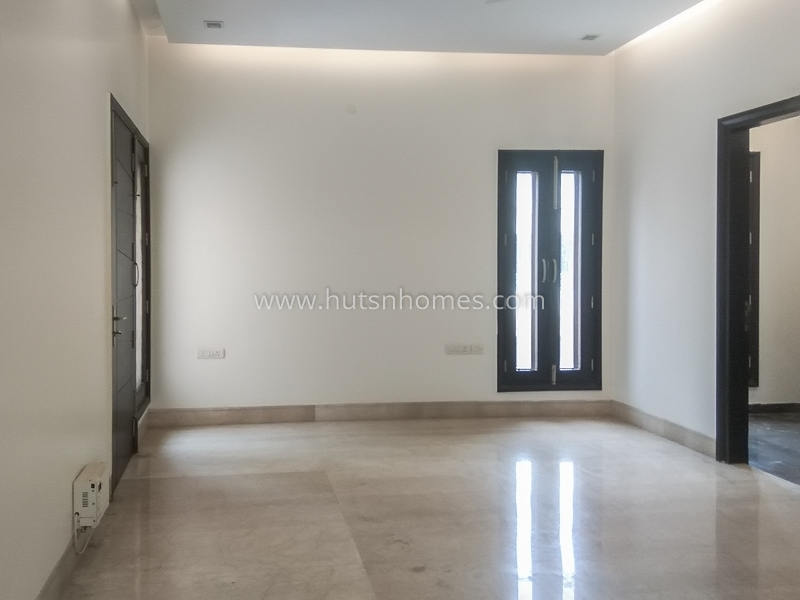 5 BHK House For Sale in Dlf Chattarpur Farms